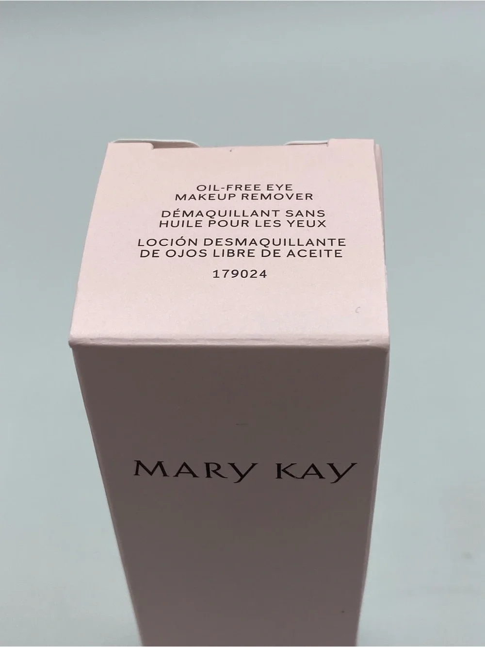 Mary Kay Oil-Free Eye Makeup Remover – Soft Pink Bottle with Black Cap